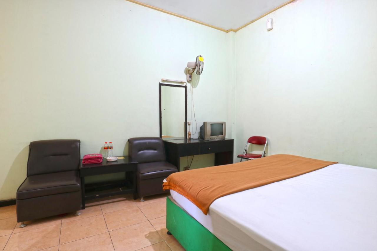 Hotel Camelia Malang Ngoại thất bức ảnh